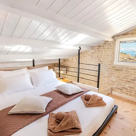 Art Loft Venetian Well * Corfu (city)