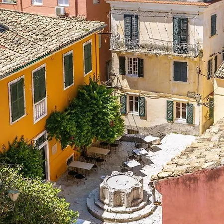 Art Loft Venetian Well Apartment *