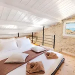 Art Loft Venetian Well * Corfu (city)